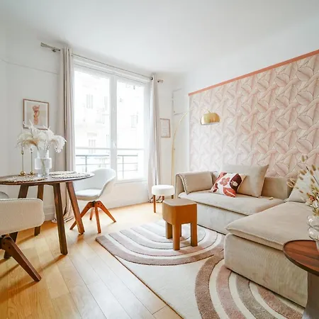 Next To Palais Des Congres - * Neuilly-sur-Seine